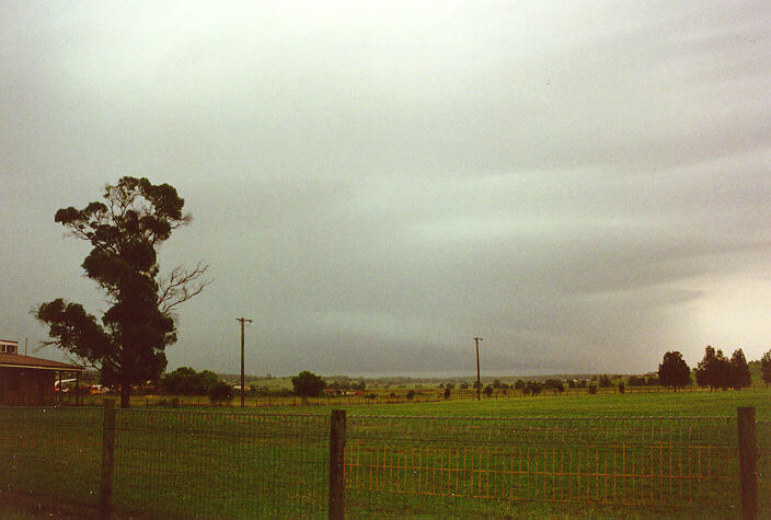 cumulonimbus thunderstorm_base : Branxton, NSW   10 December 1995