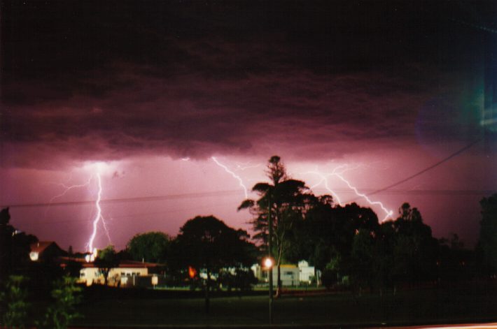 contributions received : Ballina, NSW<BR>Photo by John Graham   1 November 1997