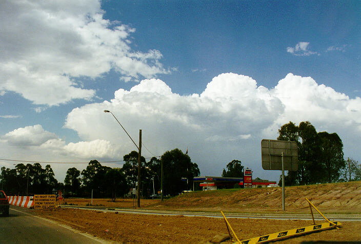 thunderstorm cumulonimbus_calvus : Cranebrook, NSW   7 November 1997
