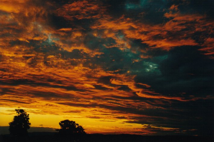 sunset sunset_pictures : McLeans Ridges, NSW   8 July 2000