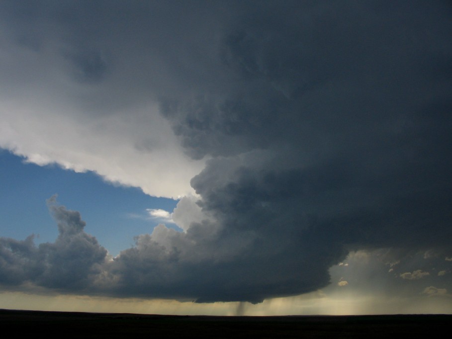 updraft thunderstorm_updrafts : E of Wanblee, South Dakota, USA   7 June 2005