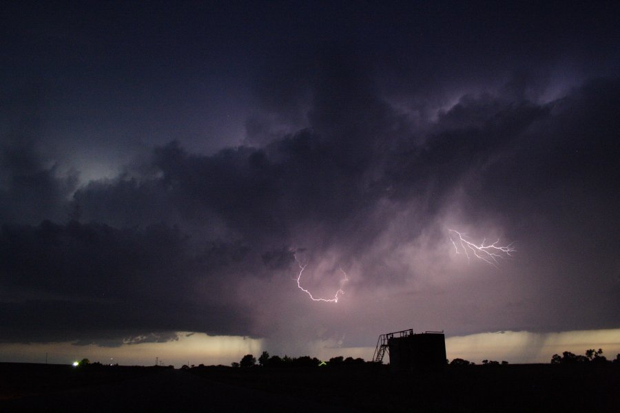 lightning lightning_bolts : SE of Kinsley, Kansas, USA   29 May 2006