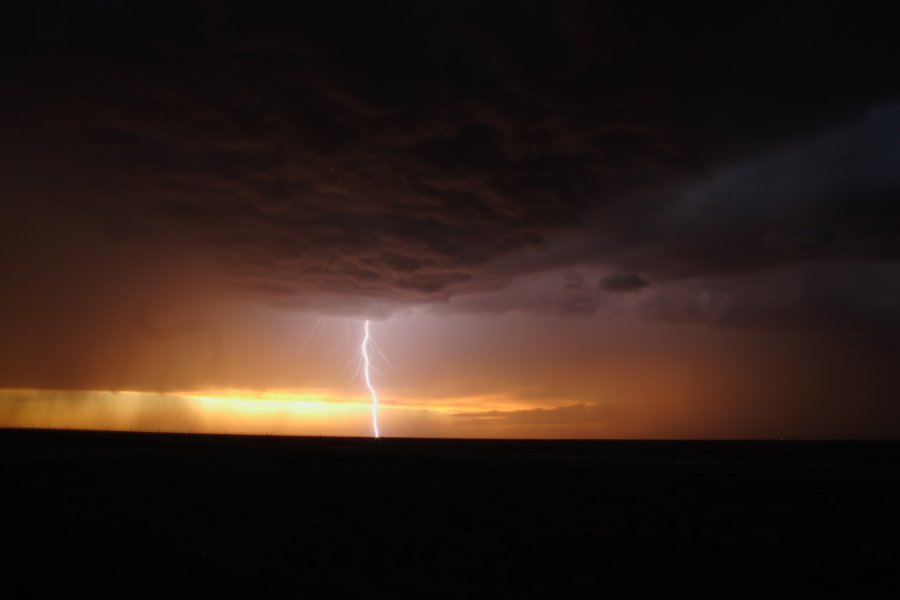 cumulonimbus thunderstorm_base : S of Fort Morgan, Colorado, USA   11 June 2006