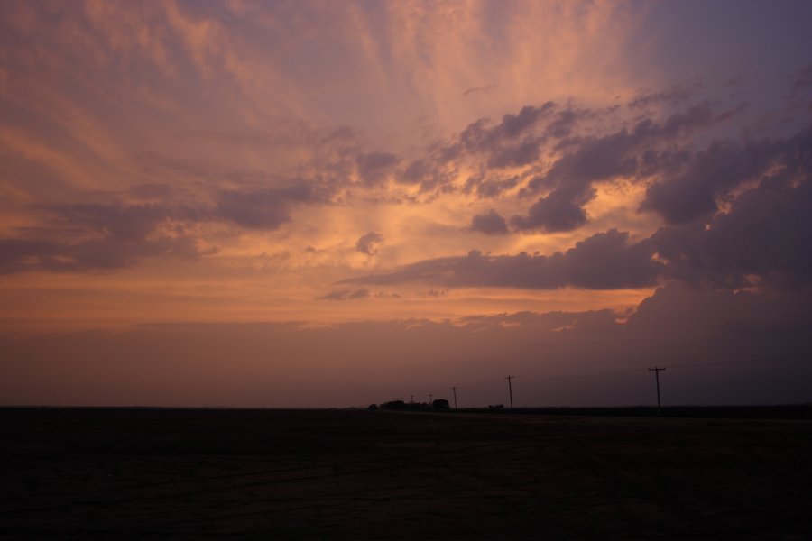thunderstorm cumulonimbus_calvus : Altus, Oklahoma, USA   6 May 2007