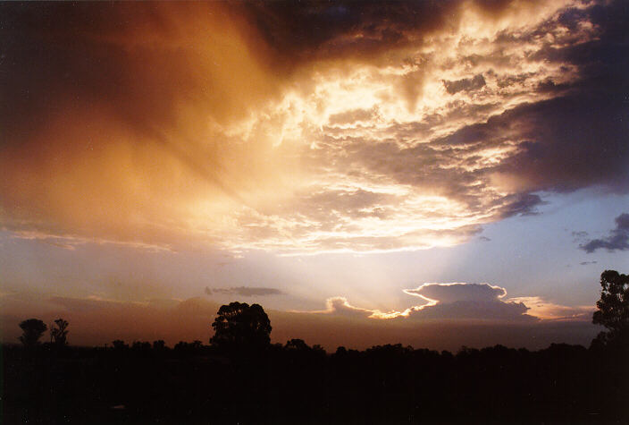 thunderstorm cumulonimbus_incus : Schofields, NSW   4 January 1998