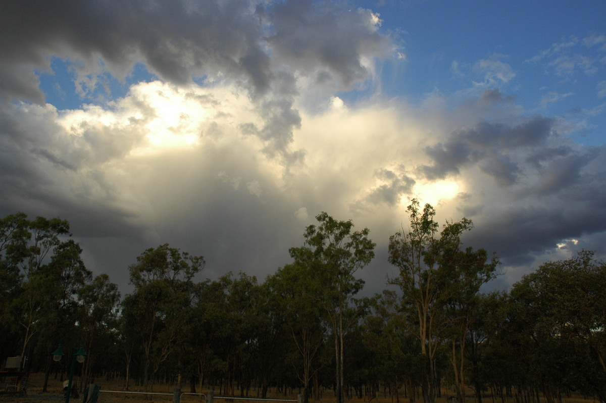 thunderstorm cumulonimbus_calvus : Grandchester, QLD   28 August 2004