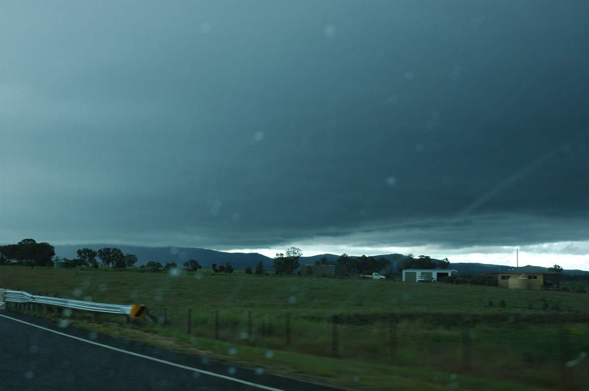 cumulonimbus thunderstorm_base : Tenterfield, NSW   16 December 2006