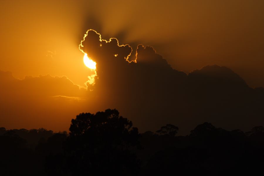 halosundog halo_sundog_crepuscular_rays : Schofields, NSW   28 December 2006