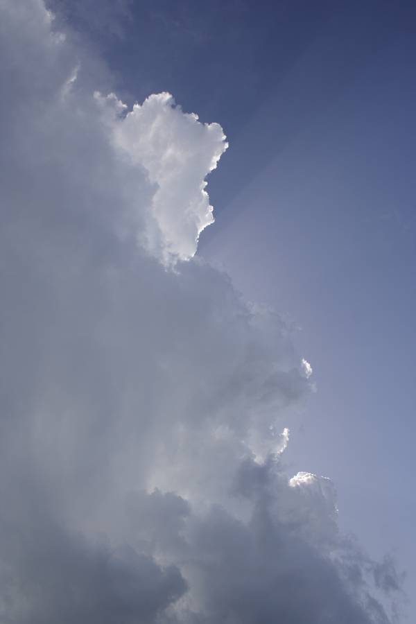 updraft thunderstorm_updrafts : near Chappell, Nebraska, USA   16 May 2007