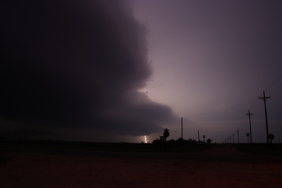 lightning lightning_bolts : W of Russell, Kansas, USA   22 May 2007